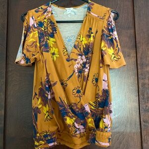 Anthropology Flutter Sleeve floral top XS (Tiny brand)